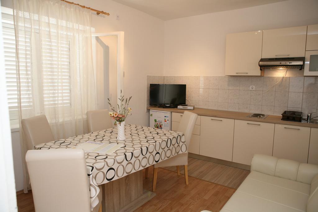 Apartments Radic Trogir Quarto foto